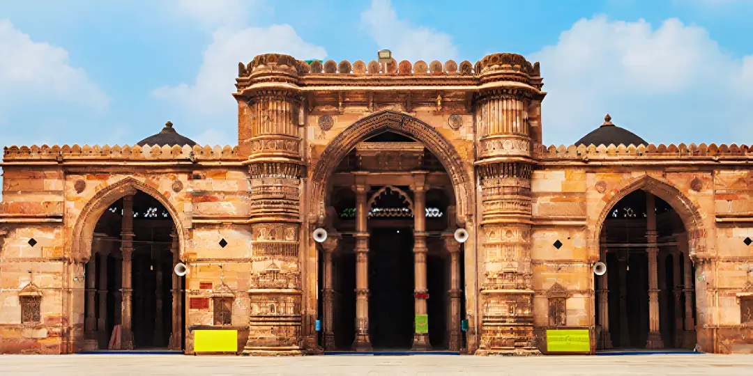 Best Cab Service in Ahmedabad Best Cab Service in Ahmedabad